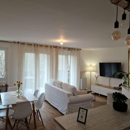 Cozy Apartment Near Paris Clamart Esterno foto