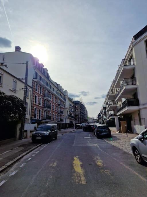Cozy Apartment Near Paris Clamart Esterno foto