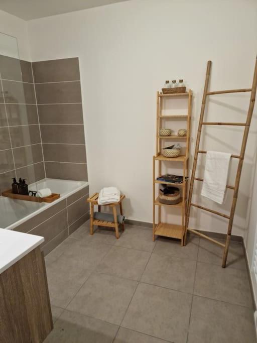 Cozy Apartment Near Paris Clamart Esterno foto